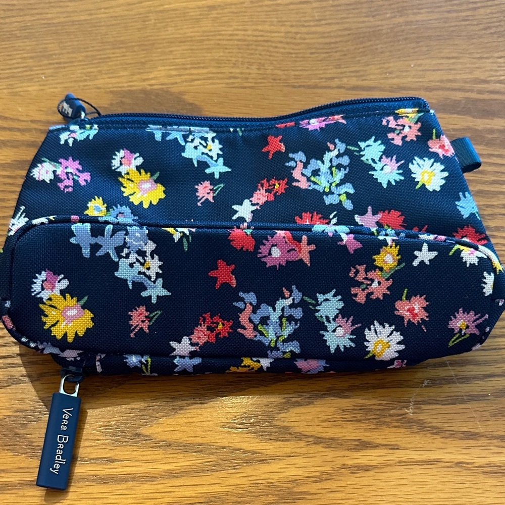 Vera Bradley Navy Floral Organizer